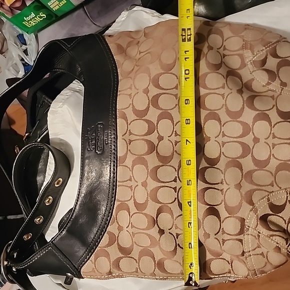 Pre-loved Large Coach Saddle Bag purse w/ Dustbag - Picture 3 of 11